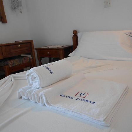 Zorbas Hotel Pythagorion Oda fotoğraf